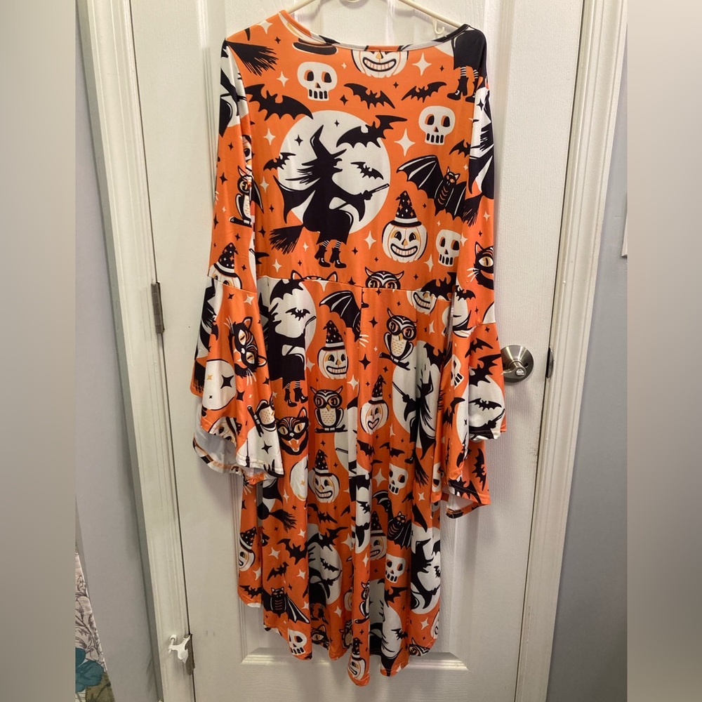 Halloween dress bell sleeves 1X cat bat witch skull orange pumpkins 70’s hi low - Picture 3 of 3